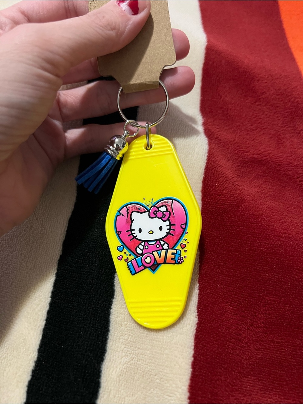 Hello Kitty Keychain 🩷 - Picture 2 of 4